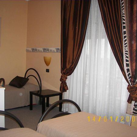 Albergo Sangrila Lanzo Torinese Exteriér fotografie