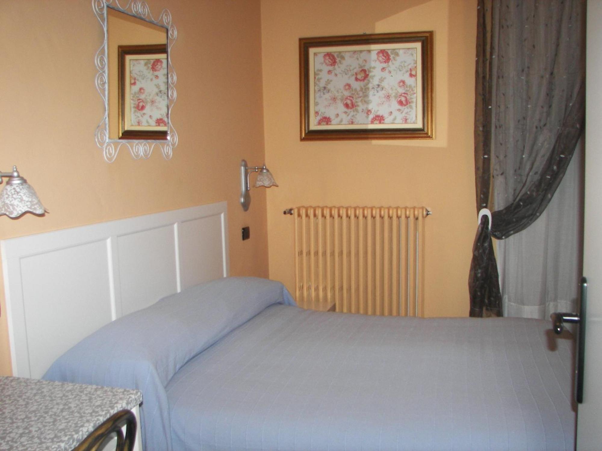 Albergo Sangrila Lanzo Torinese Exteriér fotografie