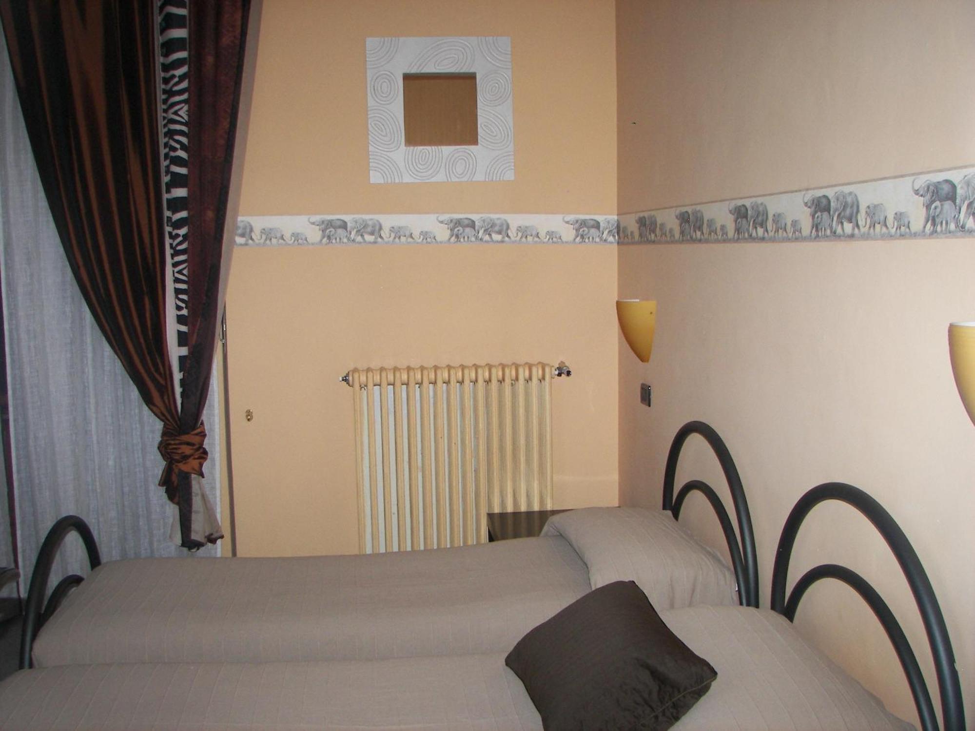 Albergo Sangrila Lanzo Torinese Exteriér fotografie