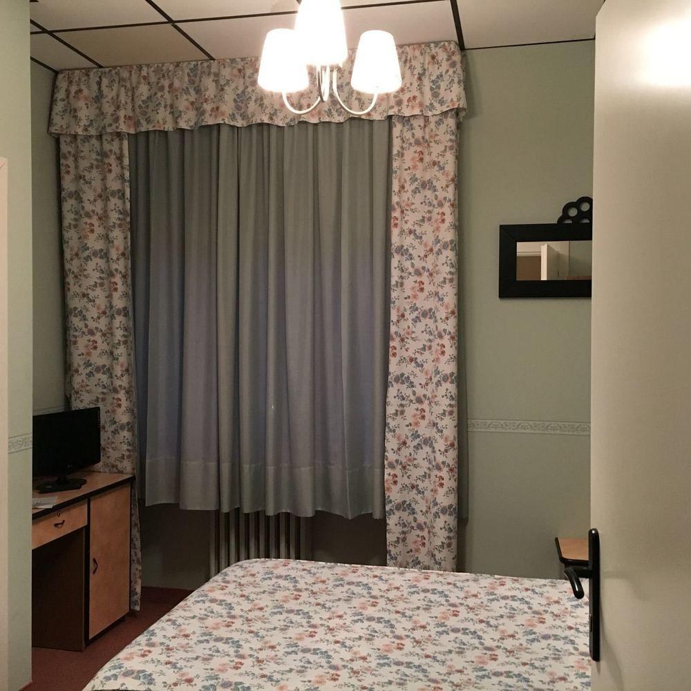 Albergo Sangrila Lanzo Torinese Exteriér fotografie