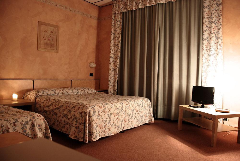 Albergo Sangrila Lanzo Torinese Exteriér fotografie