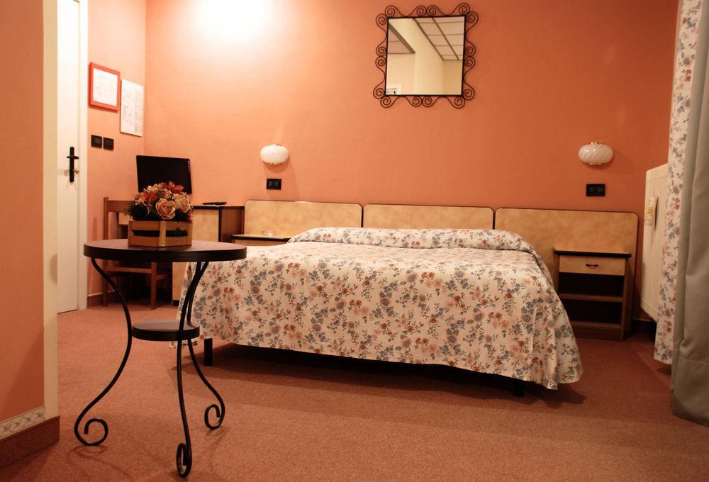 Albergo Sangrila Lanzo Torinese Exteriér fotografie