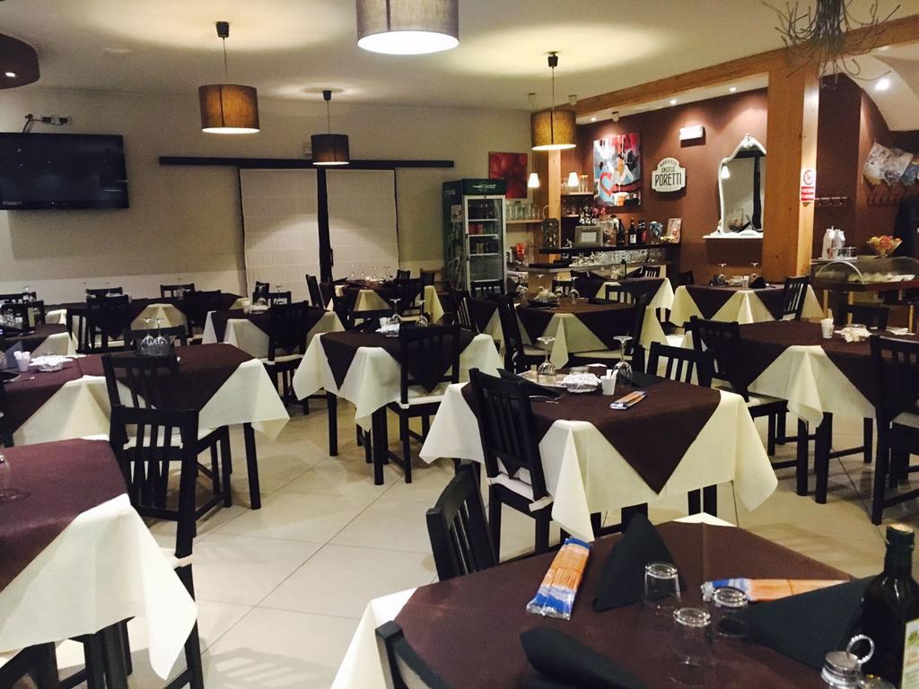 Albergo Sangrila Lanzo Torinese Exteriér fotografie